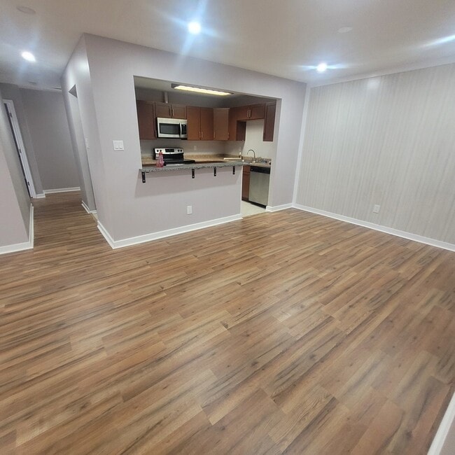 803 Garden Cir