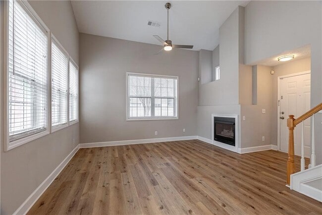 Photo - 211 Harmony Ct
