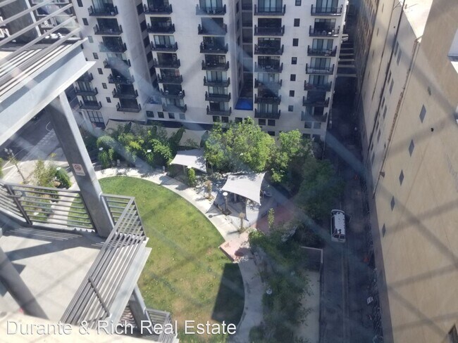 Photo - 1 br, 1 bath House - 460 S Spring Street #...