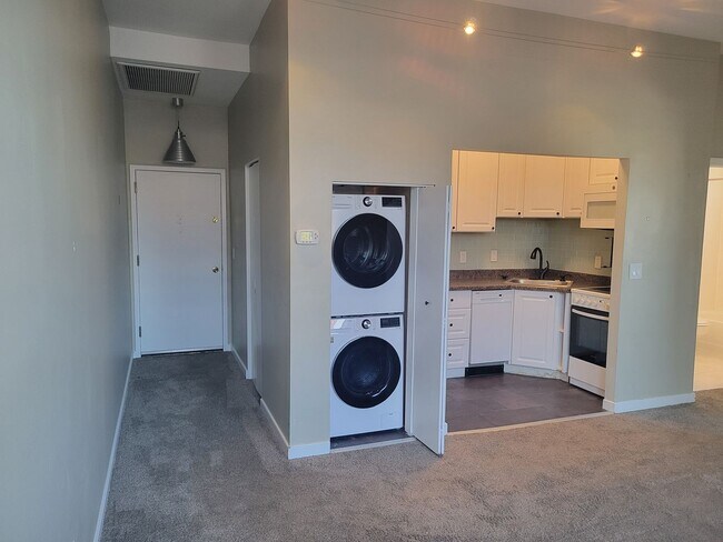 Photo - Charming 1 BR/1 BA Top Floor Condo Unit in...