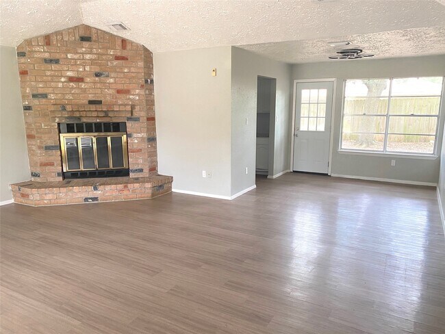 Photo - 16222 Summer Dew Ln