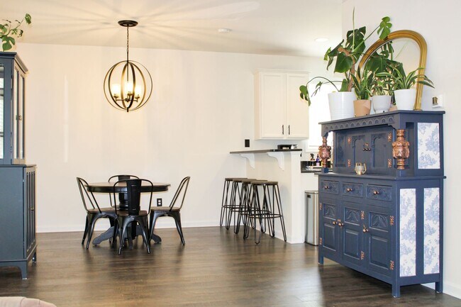 Photo - Fully furnished - single family