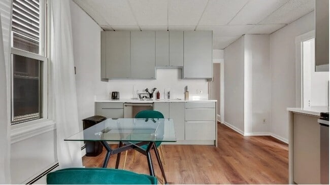 Photo - 823 Dorchester Ave Unit 1