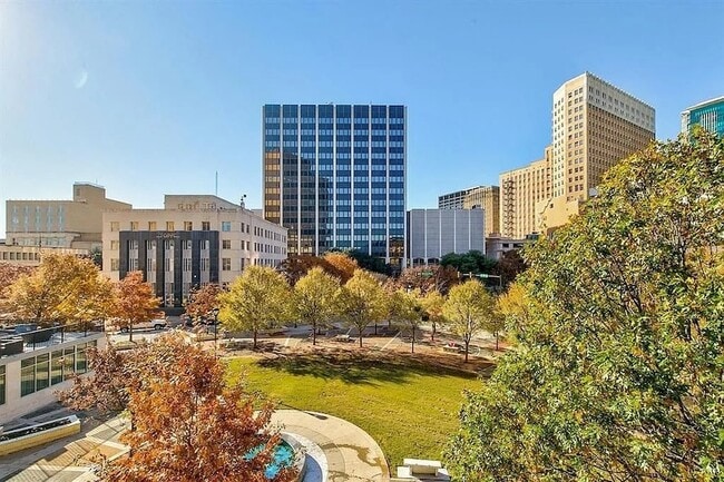 Photo - 1006 Houston St Unidad 300