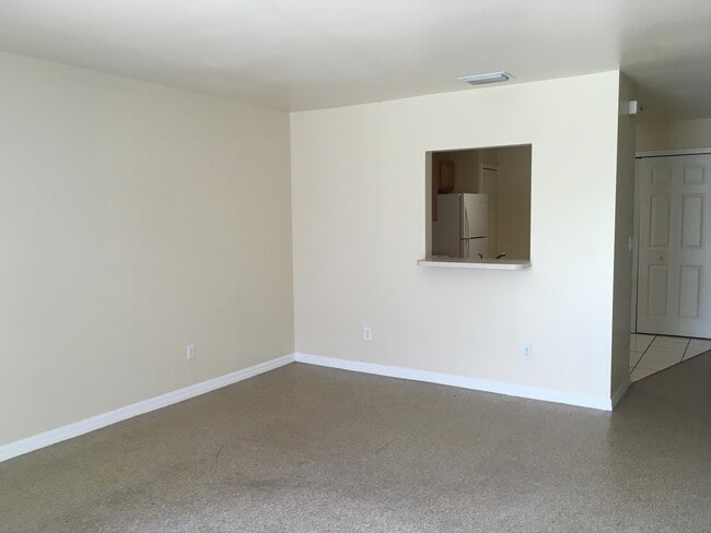 Photo - Duplex 3/2 w/ Garage Unidad 2805 Hightower Ave S