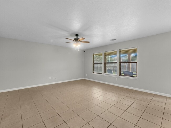 Building Photo - 6730 Crescent Creek Ln