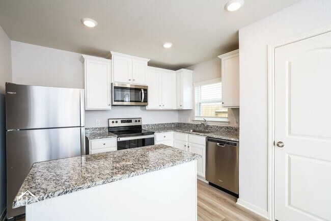 Photo - 10453 Sweetwater Creek Dr