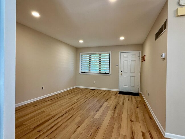 Photo - 5545 Doral Dr