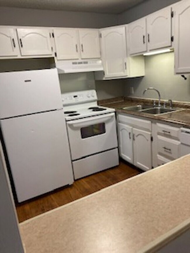 Donaree Village Apartments North Charleston, SC