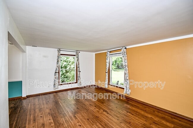 1280 Linwood Ave SW