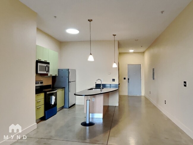 Building Photo - 89 Mangum St SW