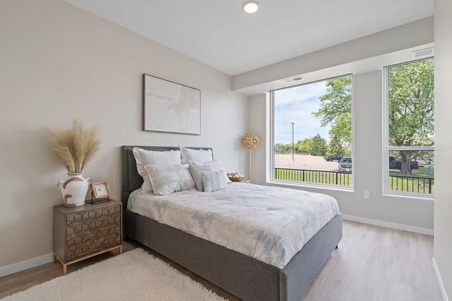 the-townline-minnetonka-mn-building-photo (1) - Townline Apartments (new)