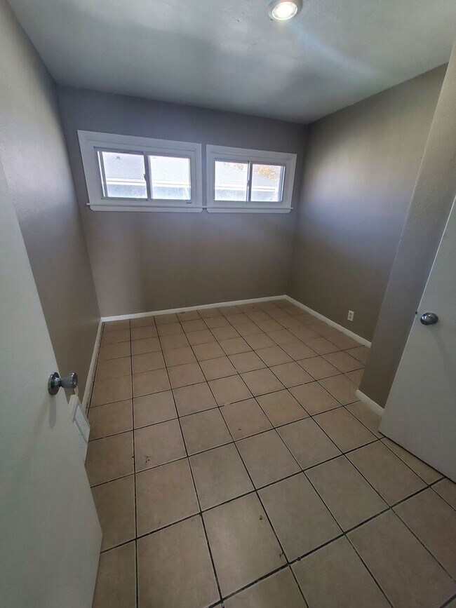 Photo - 5657-5659 N 60th St. (Duplex) Unit 5659 (Upper)