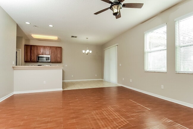 Photo - 915 Parker Den Dr
