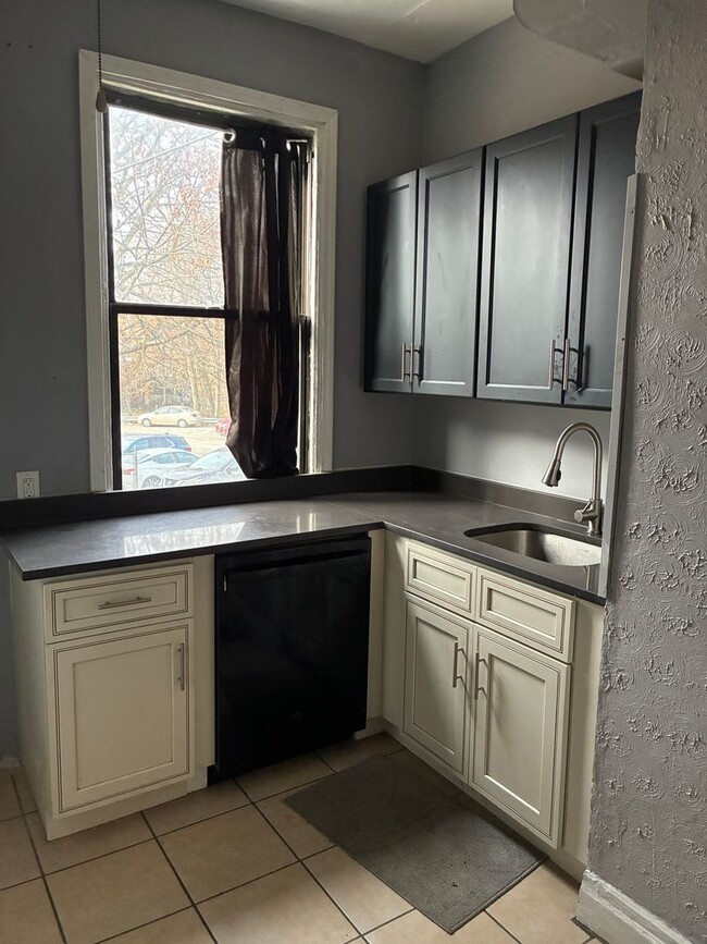 Photo - 3019 Ashlyn St Unit 3019 Ashlyn St 1