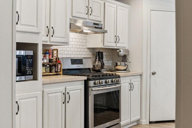 Photo - 3063 Sweet Home Rd