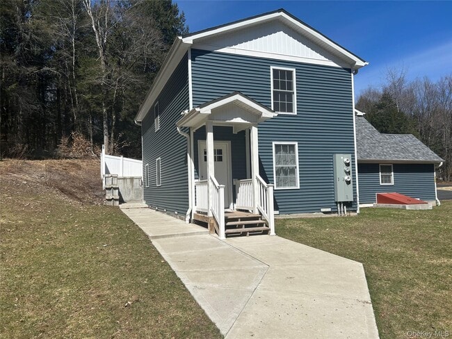 Building Photo - 135 Gale Rd Unit upstairs