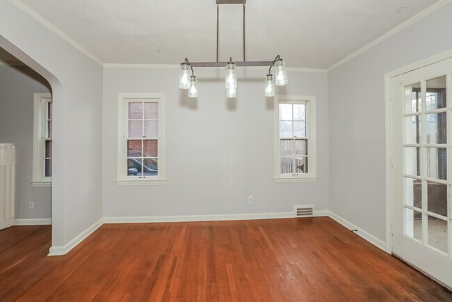 Photo - 3719 Rolliston Rd