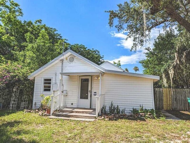 Building Photo - 714 Patterson St Rental