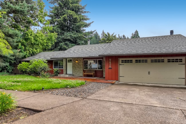 Photo - 9424 SW Siletz Dr