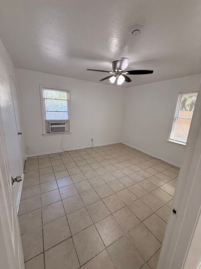 Photo - 129 N Park Ave Unit 129 N. Park Ave. #133