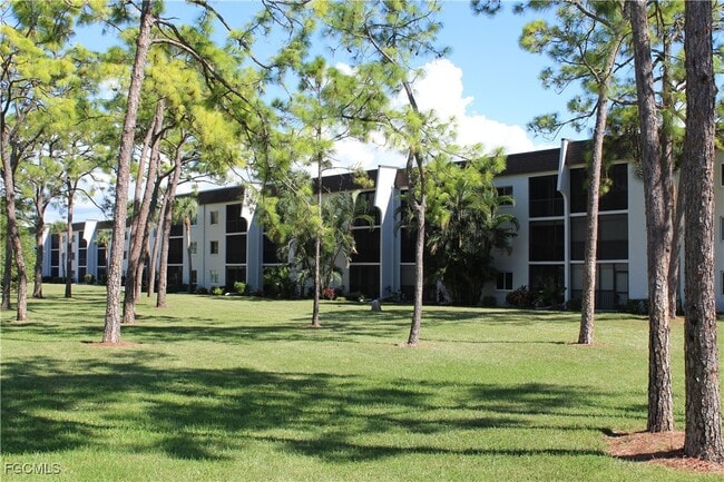 Building Photo - 25806 Cockleshell Dr Unit 314