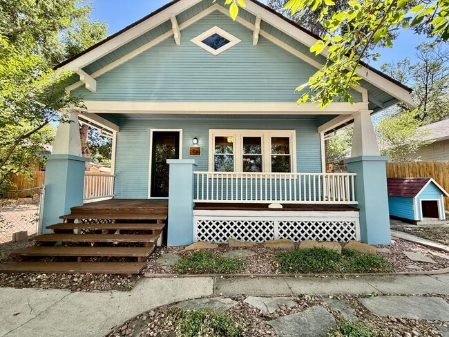 Building Photo - Charming 1925 Hillside Bungalow | Downtown Colorado Springs