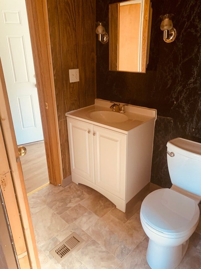 Photo - 2 Bedroom 2 bath Mobile Home in Great Falls