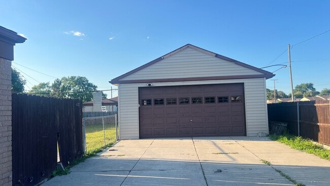 Photo - 13489 Carol Ave
