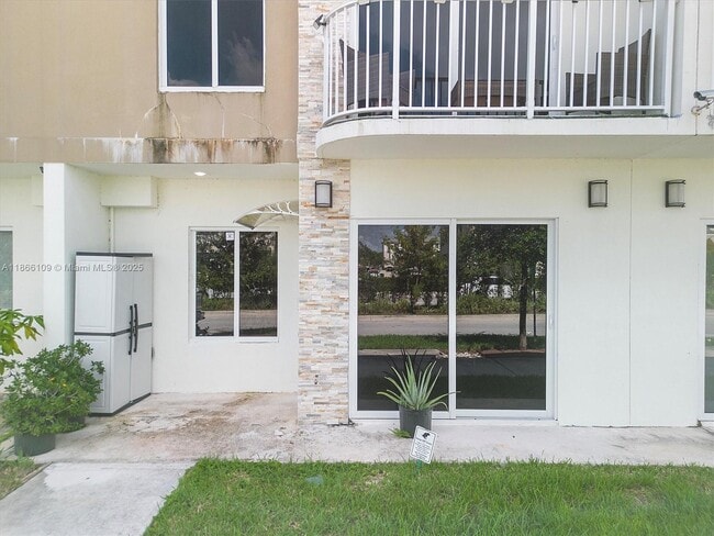 Photo - 25888 SW 139th Path