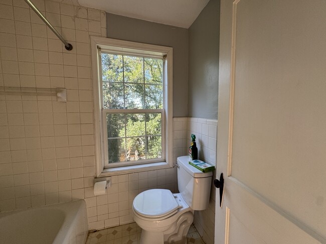 Photo - 1276 Hillcrest Rd