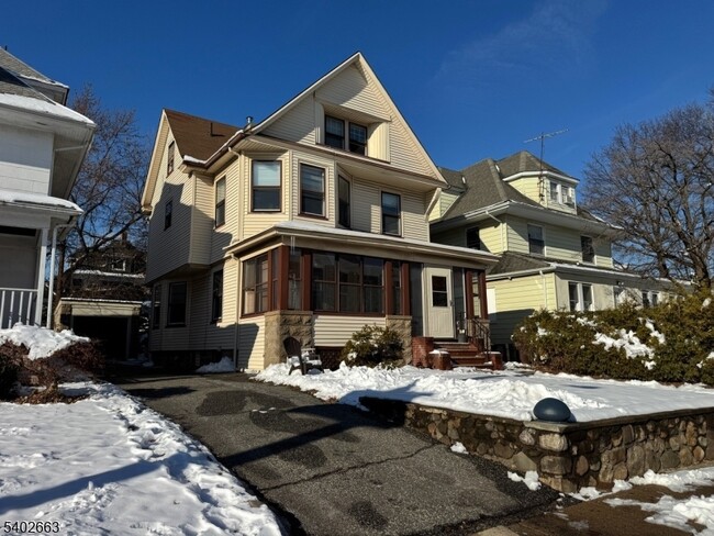 Photo - 4 Claremont Pl Unit 1