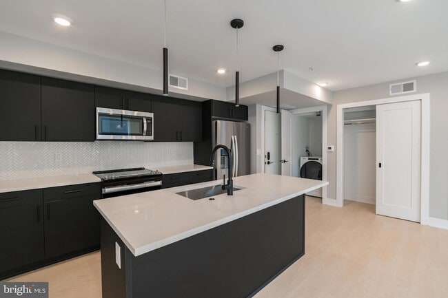 Photo - 6604 Ridge Ave Unidad 301