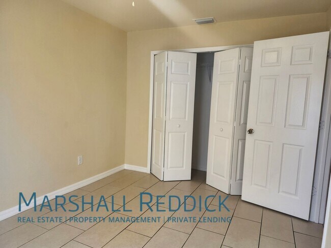 Photo - 3 bedroom 2 bath great location