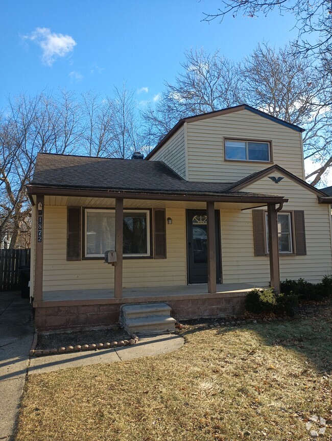 Building Photo - 1872 Almont St Rental