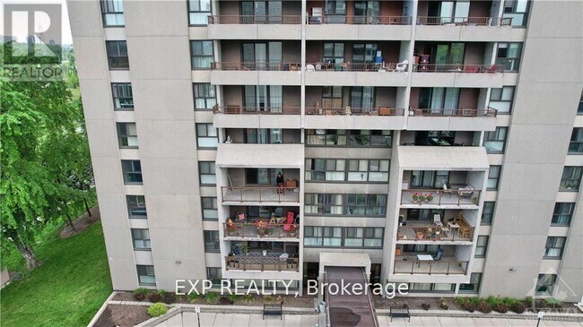 Photo - 1785 Frobisher Ln Unité 906