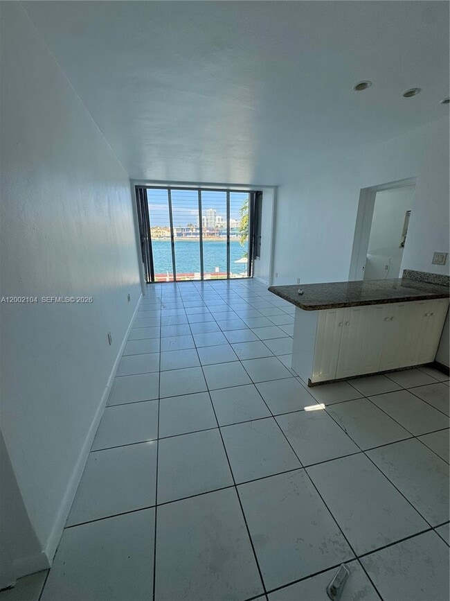 Photo - 10281 E Bay Harbor Dr Unit C3