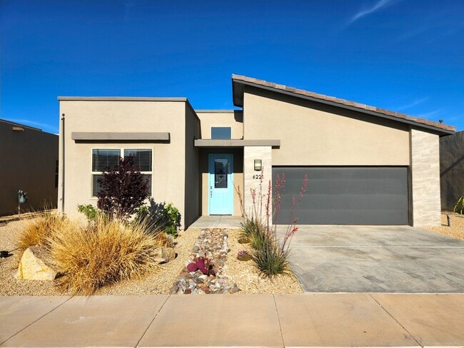 Building Photo - 6221 Quicksilver St