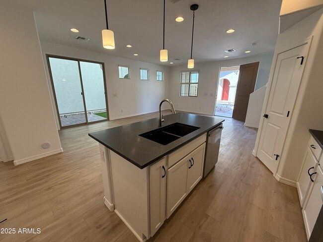 Photo - 1223 W Sparrow Dr