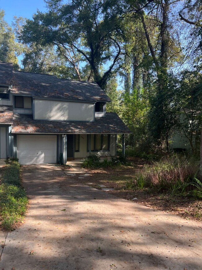 Photo - Large 2BD/ 2BTH with loft-Great Location