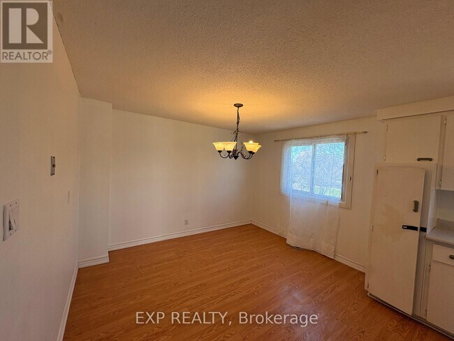 Photo - 106 Hillmer Rd