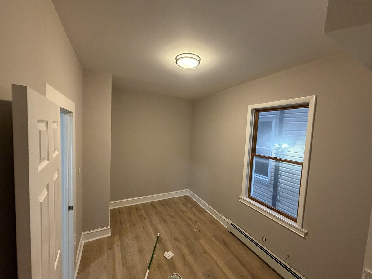 Photo - 71 W 17th St