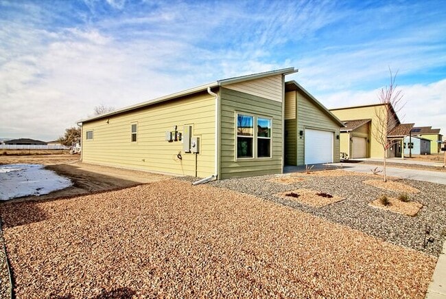 Photo - Beautiful Brand-New 3 Bedroom Home Near the Colorado River & Trail System