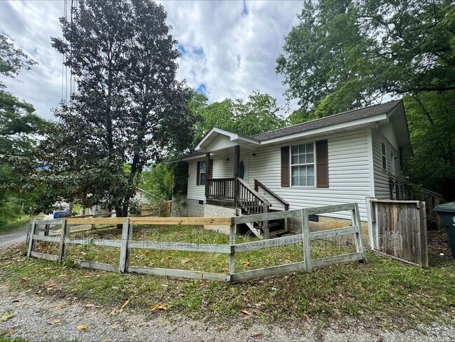 Photo - 4320 E 44th St Pl House