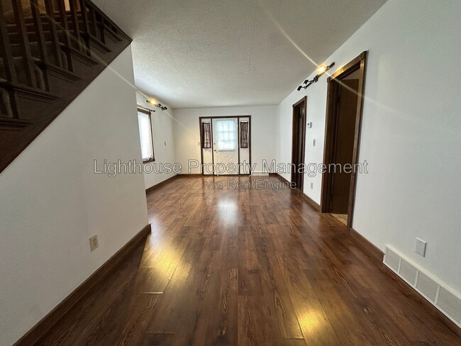 Photo - 115 N 30th St