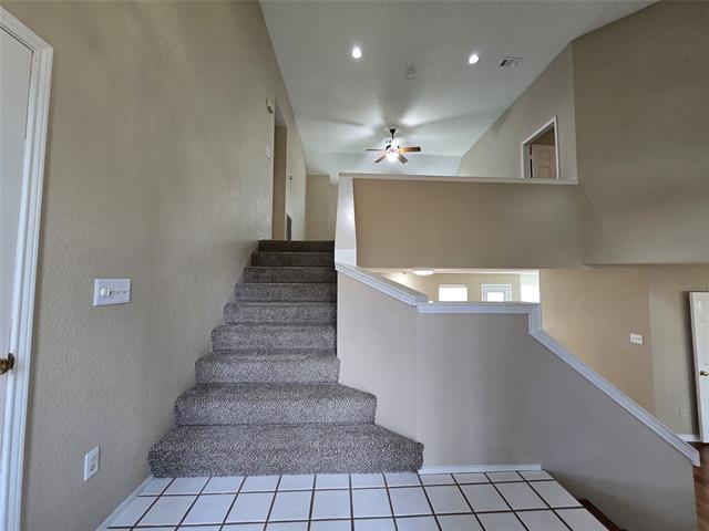 Photo - 814 Clearlake Dr