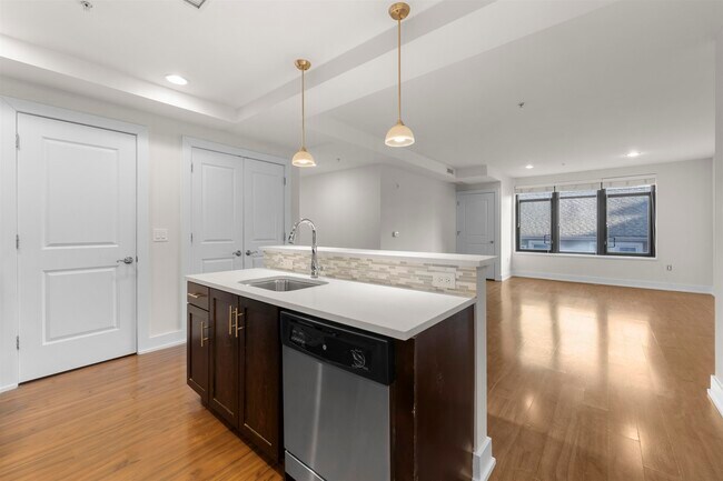 Photo - 1040 John F. Kennedy Blvd Unit 602