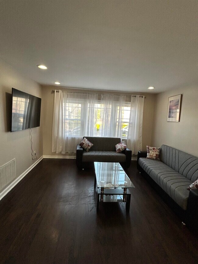 Photo - 43 Colonial Dr Unit 1