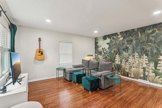 Photo - 502 N Smith St