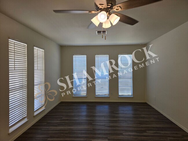 Photo - 7204-A Sanger Ave.